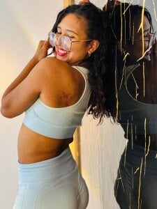 Zdjęcia SamanthaFox_8 🔥😏 If today needs a spark… I might be it.: 