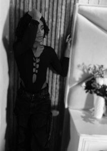 rebeca_brown_ Black and white Billede