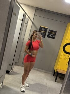 Gym 😎 de EmmaThompson1  4 Imagens