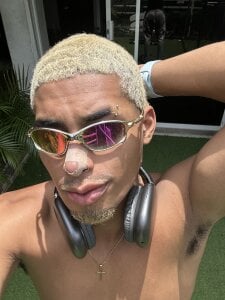 LiamByrne In love with my Jim 🤧 Pic 4