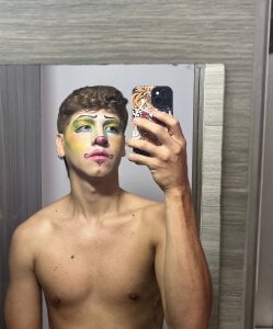 zackary_0のHey it's meの 6枚の写真