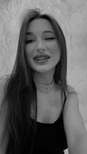 Lillie_Miller Braces Hình 4