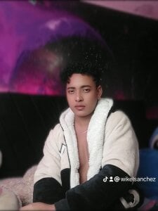 sthefersanchez: Public ( 4 фото)