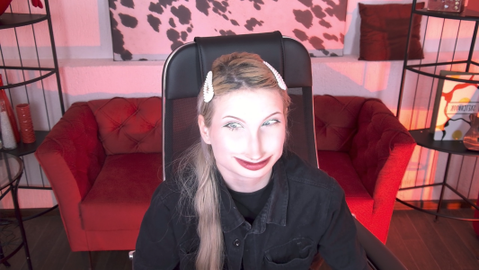 AvaDaviis AAAAAAAAA slika