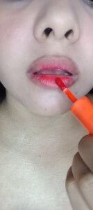 Rosita99 "The light reflects on her lips, highlighting her natural color, a soft pink that intensifies wit👄 Pic 3