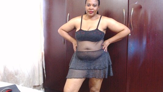 SEXYBUSTYEBONYXX sexxyb টি ছ  বি