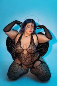 lulukawai16 I look sweet, but I would make you sin Pic 4