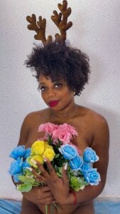 Hanaahquinn BETWEEN FLOWERS AND SMILES 🌸 Pic 4