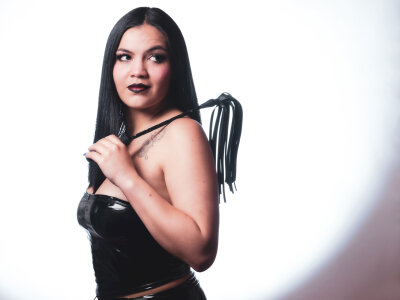 JulietteNoiir Feel the power of your Goddess 👑 Pic 4