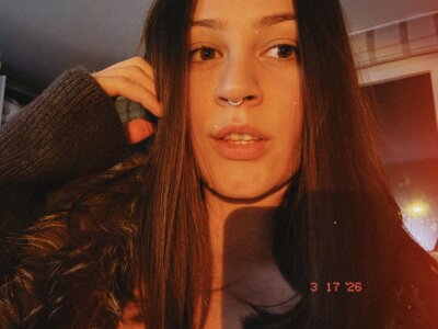 Eva_kinkystudent 🌅 Pic 4