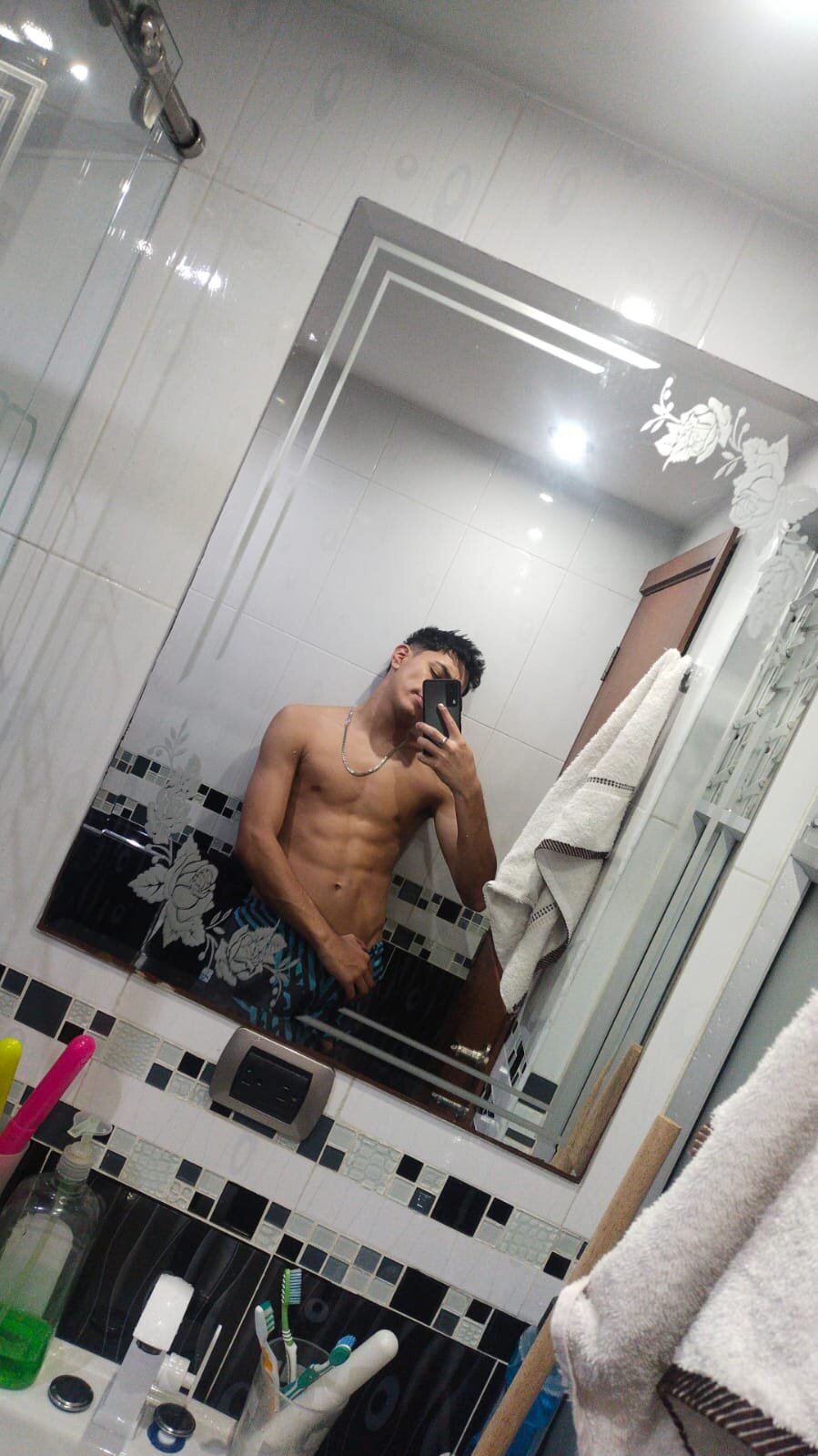 1Yogurcito 热门图片 981