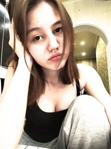 MyrtieSerisky sexy style Pic 4