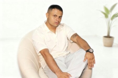 Luke_Cagee Public Hình