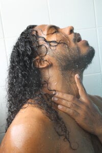 noah_jones__ Take a bath with me 💦 Εικόνα 3