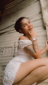 chikivivi- Public Pic 2