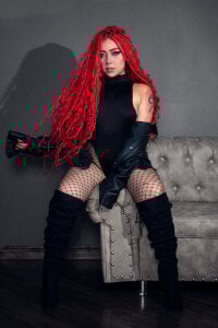 TaniaRedd_ Public Pic