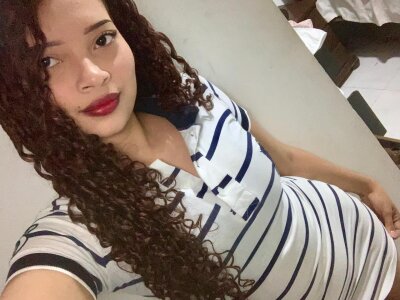 Nina_0001 Get to know me a little... or get lost in me, your choice Pic 3