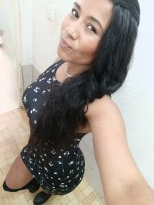 adahira08 😏happy Pic