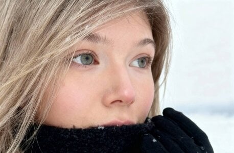 Your Movie Star 🎥✨ de viviann_evans  4 Imagens