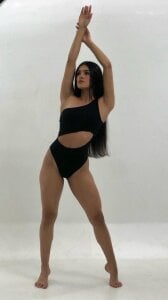 Antonellaparis_ Public Photo 4