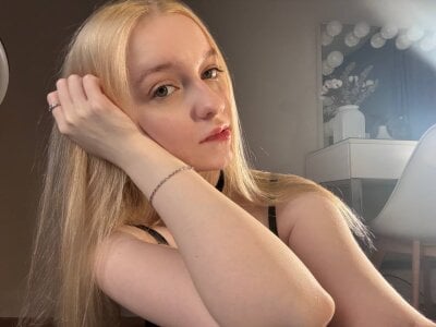 IsabelleMoutoux A little angle of Rina Pic