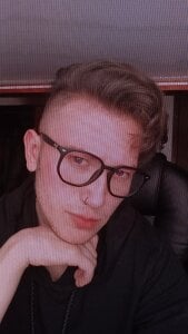 CharlotteEvans__ Public Pic 3