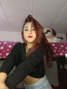 CrystalMay_ Public Pic 4