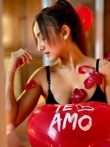 Sara_Noa exciting shower Pic 7