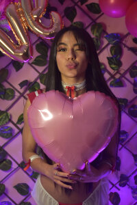LuciianaGomez VALENTIN'S DAY Pic 3