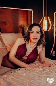 Mia_Lust17 Public Pic 4