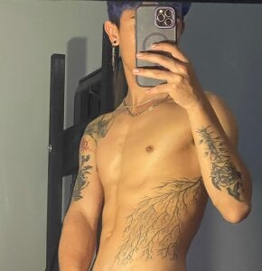 Aiden_Rivers_ Public Foto 6