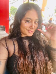 MEET ME WITH GLASSES 🤓😍 de AnnaSmiles  2 Imagens