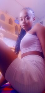 petite_XOXO