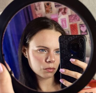 Alanna_Pow Swimming Green Immagine 