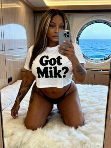 Hi baby ! de BabyFannyxx  3 photos