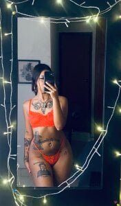 Your girl 🌸💗💋 de Abby_roussee  3 Imagens