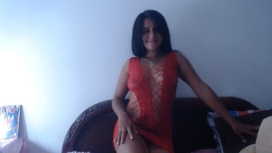 MeliSweet nice red Pic