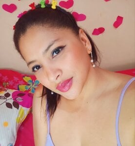 roxane- casual and sexy Pic 6