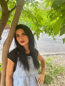 Brittney_Denice Public Pic 3