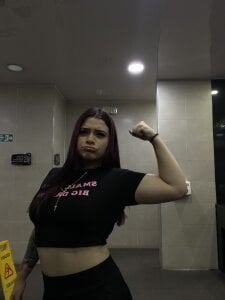 Sophia_cyrus11 I wanna be Muscle Mommy Pic 3