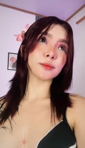 Hanni_Dulce A little tenderness never hurt anyone💕 Foto 4