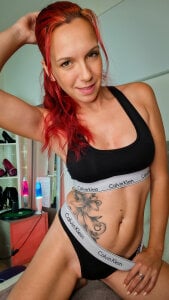 Malou-Nu New-Puplic Foto 8