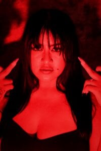 amatista__smith Red reflection Pic 3