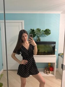 MinaMancilla Outfits Pic 4