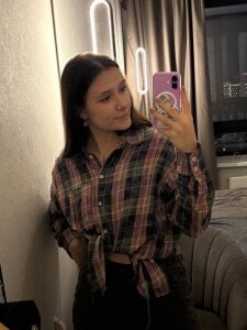 CoryBettes: Public ( 9 фото)