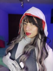 miaparkers Cosplay Pic 6