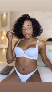 katriona_san SEXY KATRIONA Pic 2