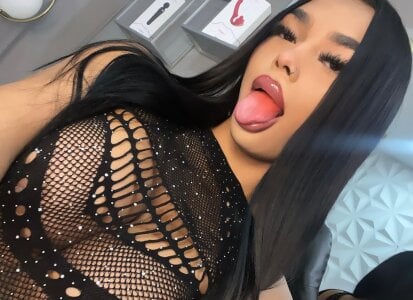 tinaqueen_noa I'm enjoying this slow tension... are you too? I'm not talking to you to distract you, Foto 4