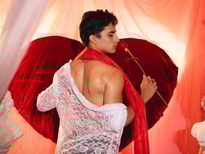 Aaron_Eze Will u be my valentine? ❤️ صورة واحدة|Aaron_Eze Will u be my valentine? ❤️ صورتان|Aaron_Eze Will u be my valentine? ❤️  5 صور|Aaron_Eze Will u be my valentine? ❤️  5 صورة