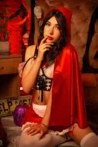 AdelineJhones Little Red Riding Hood 🍎 Pic 3